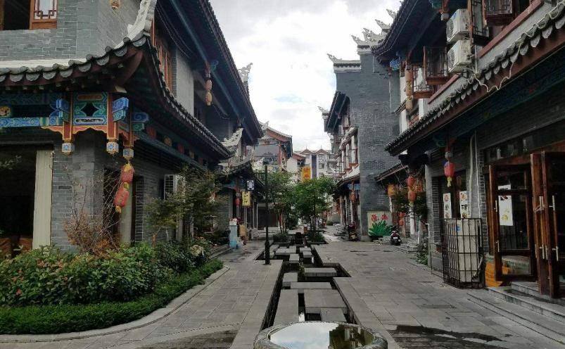 解答您心中的疑惑,尽在想要改造家里的飘窗,具体的设计应该怎么做呢?
